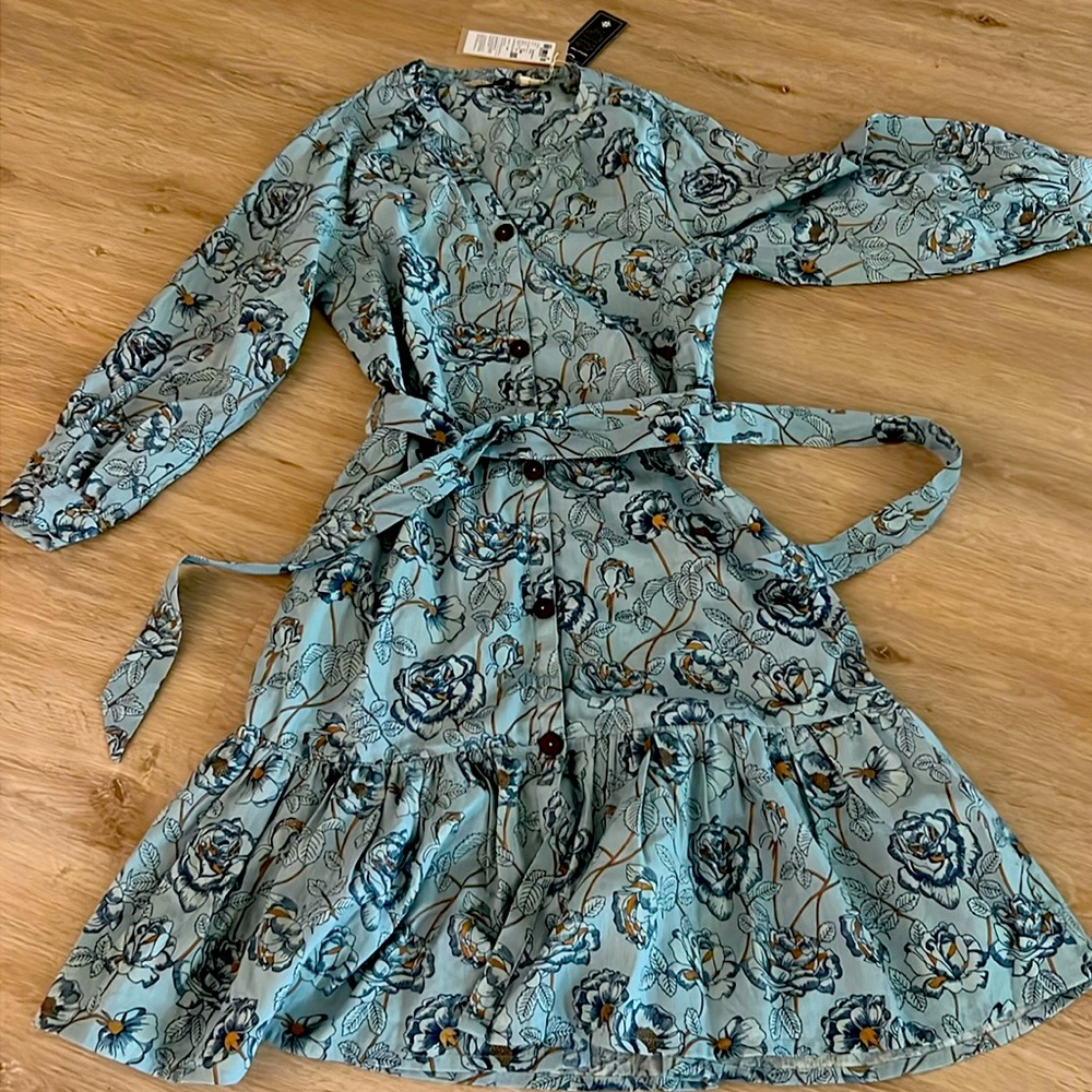 Beautiful blue floral dress in cotton.
